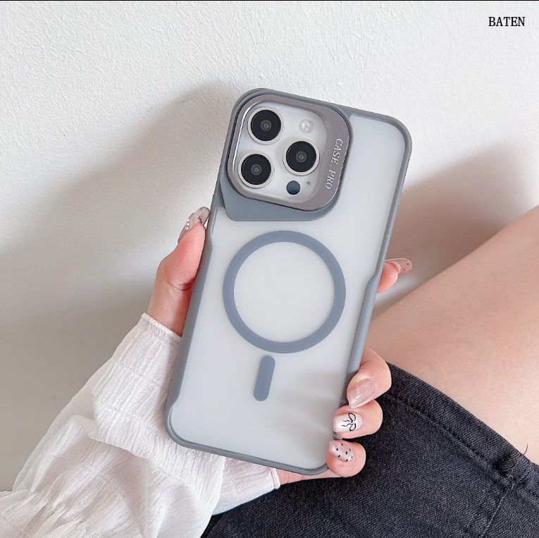 Magnetic phone case
